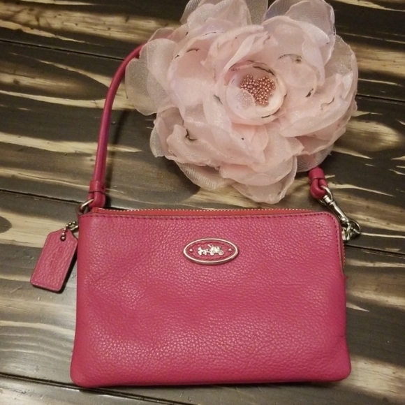 Coach Handbags - Coach polished pebble wristlet